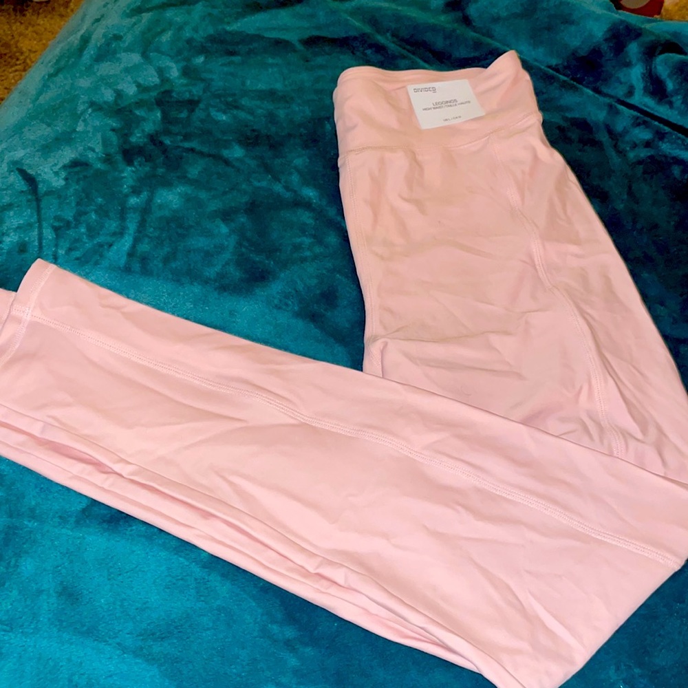 Baby pink leggings
